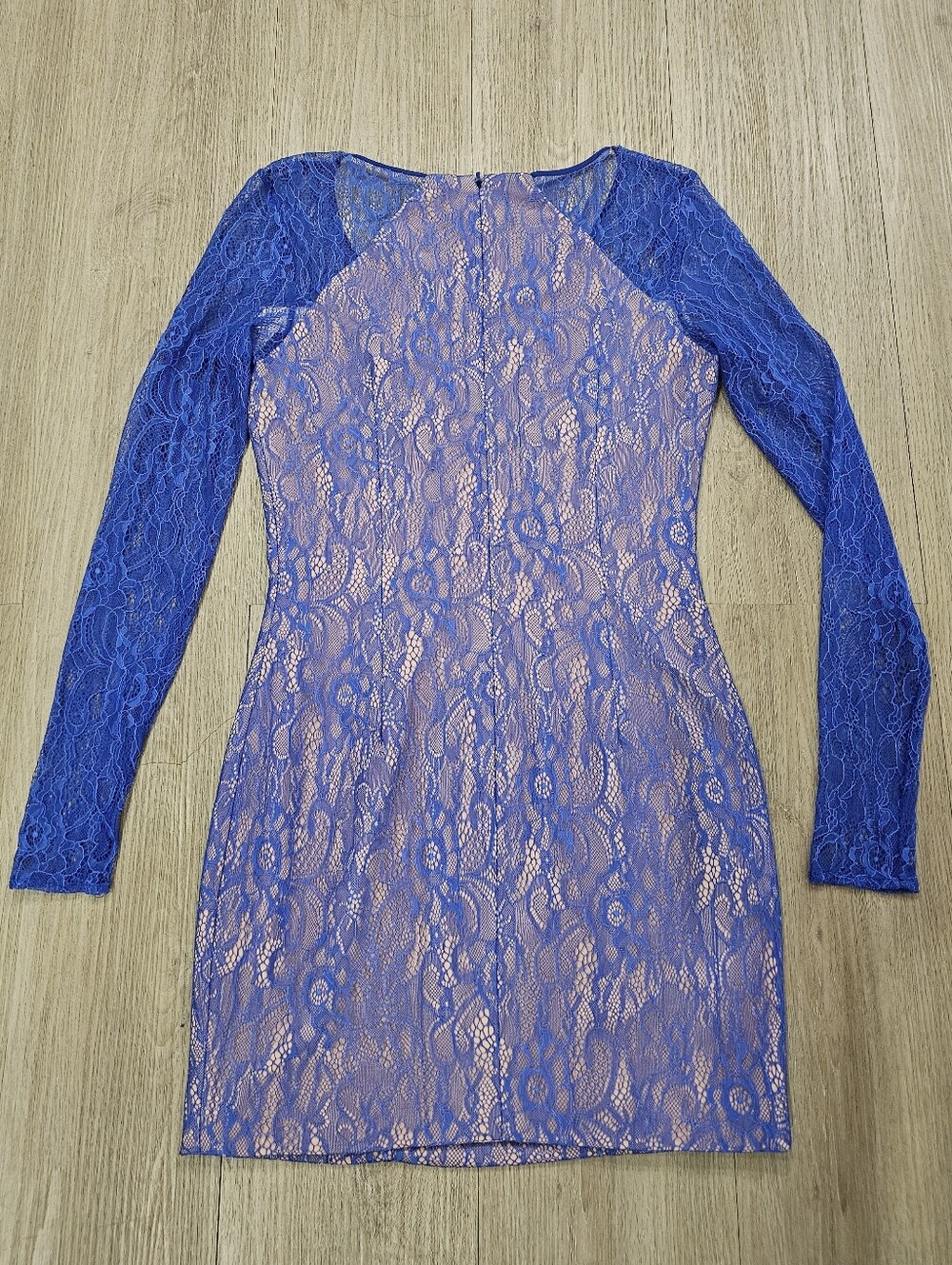 Jay Godfrey Royal Blue Lace Long Sleeve Contrast Lining Mini Dress Size 6 NWOT - Picture 2 of 6